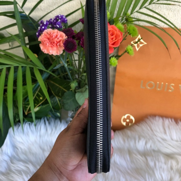 Black Epi wallet organizer - Picture 2 of 8